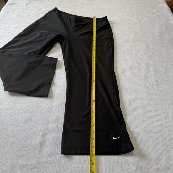 NIKE DRI FIT WOMENS PULL ON ATHLETIC YOGA CAPRIS PANTS SIZE M - Picture 8 of 8